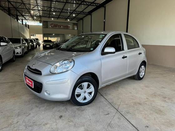 NISSAN MARCH 1.0 16V FLEX 4P MANUAL NISSAN MARCH 1.0 16V FLEX 4P MANUAL